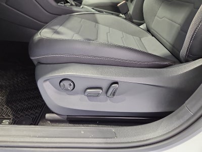 2027 Volkswagen Taos SE Black