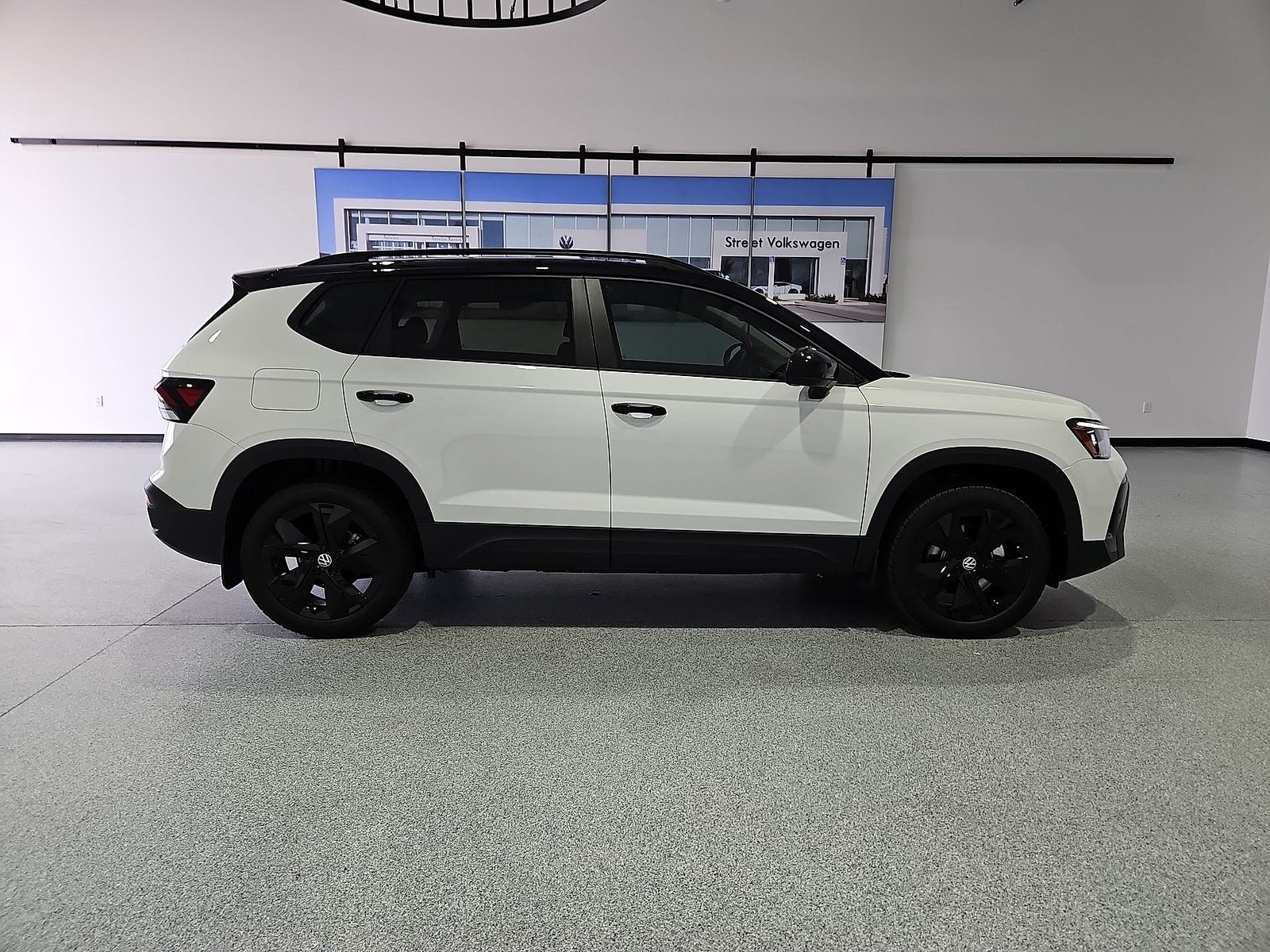 2027 Volkswagen Taos SE Black