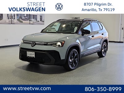 2027 Volkswagen Taos SE Black