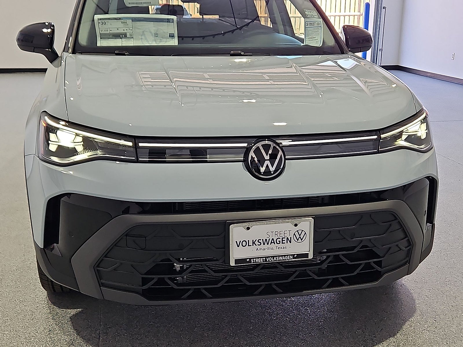 2027 Volkswagen Taos SE Black