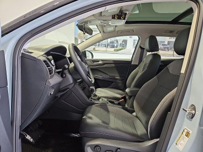 2027 Volkswagen Taos SE Black