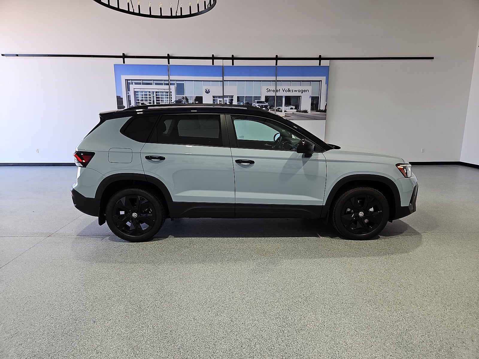 2027 Volkswagen Taos SE Black