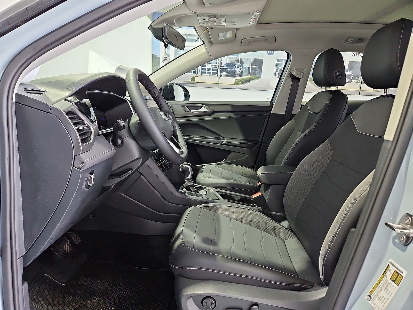 2027 Volkswagen Taos SE Black
