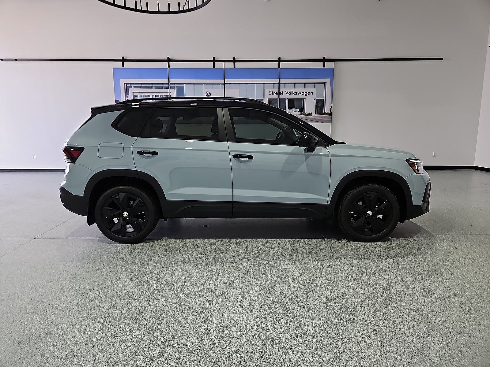 2027 Volkswagen Taos SE Black
