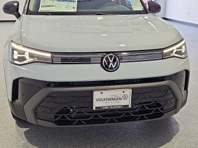 2027 Volkswagen Taos SE Black