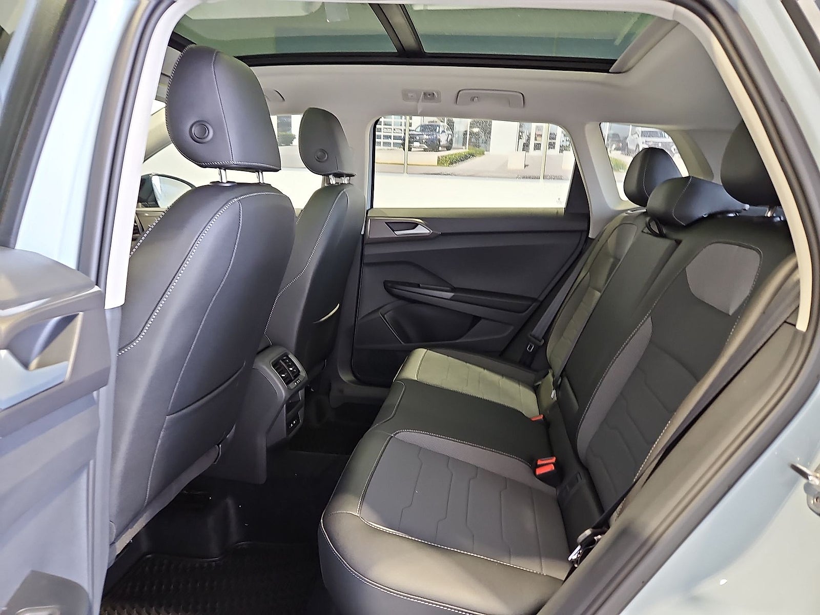 2027 Volkswagen Taos SE Black