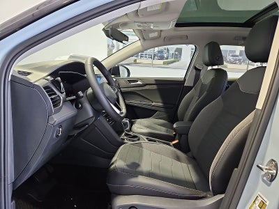 2027 Volkswagen Taos SE Black
