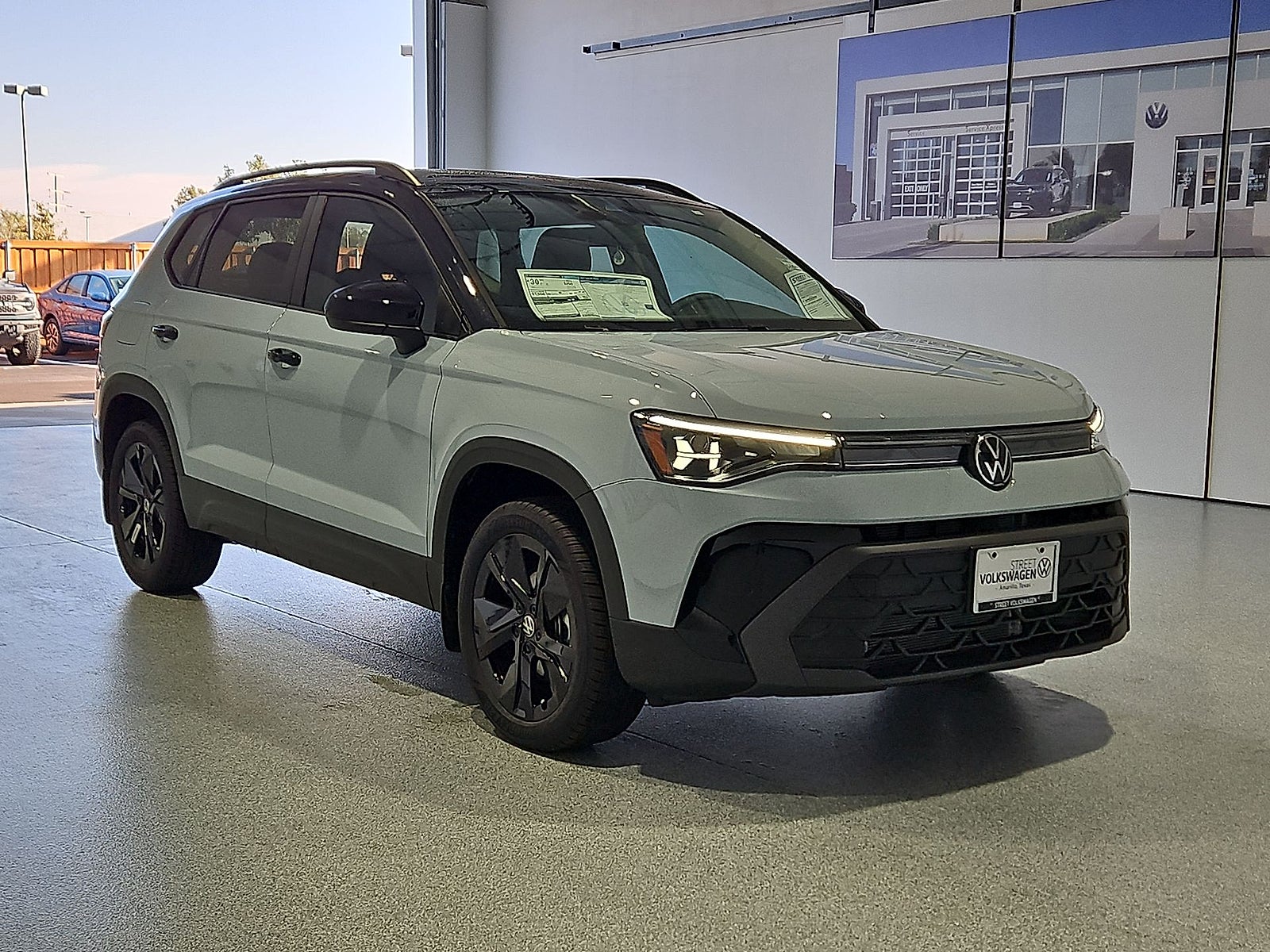 2027 Volkswagen Taos SE Black
