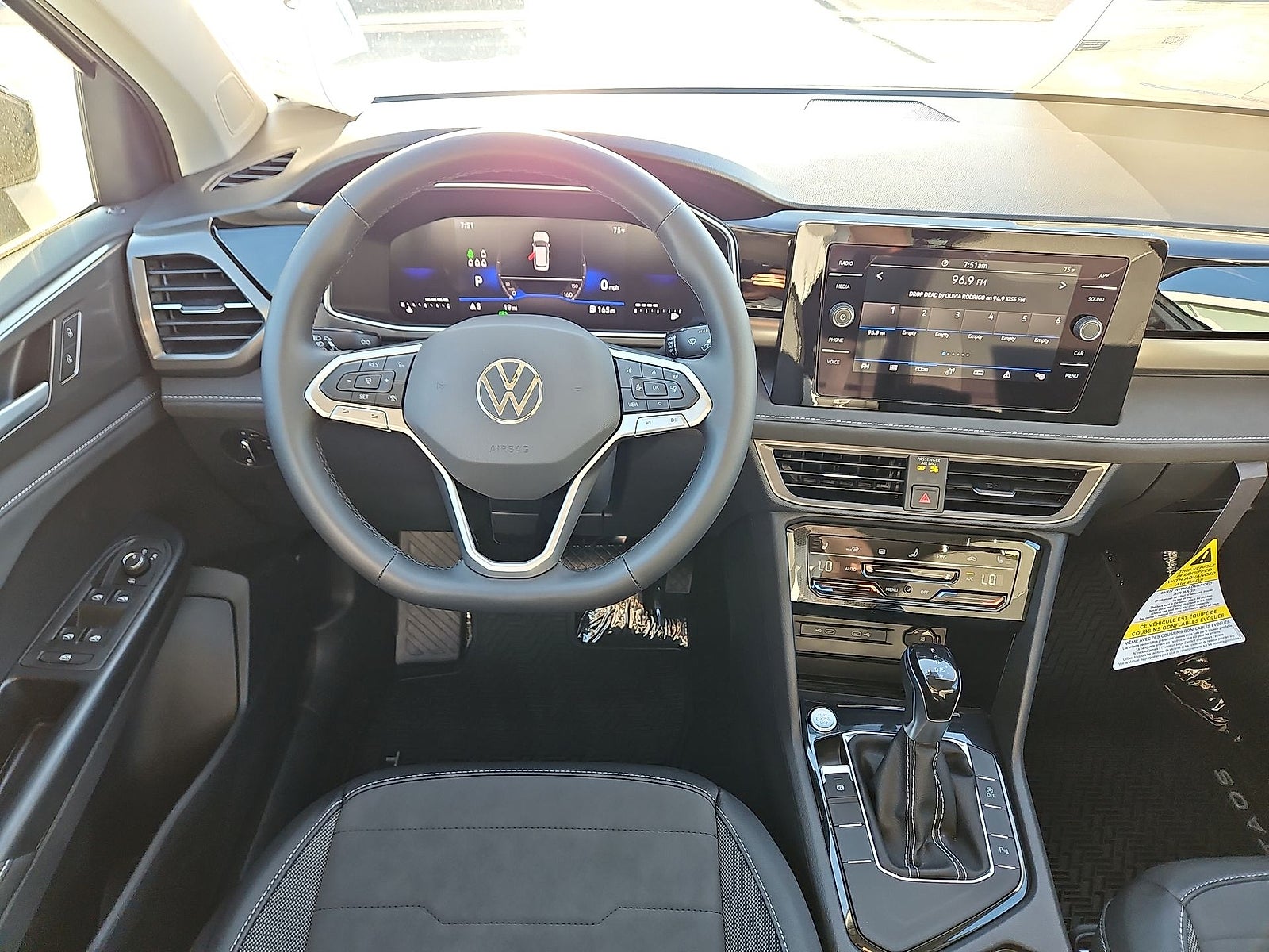 2027 Volkswagen Taos SE Black