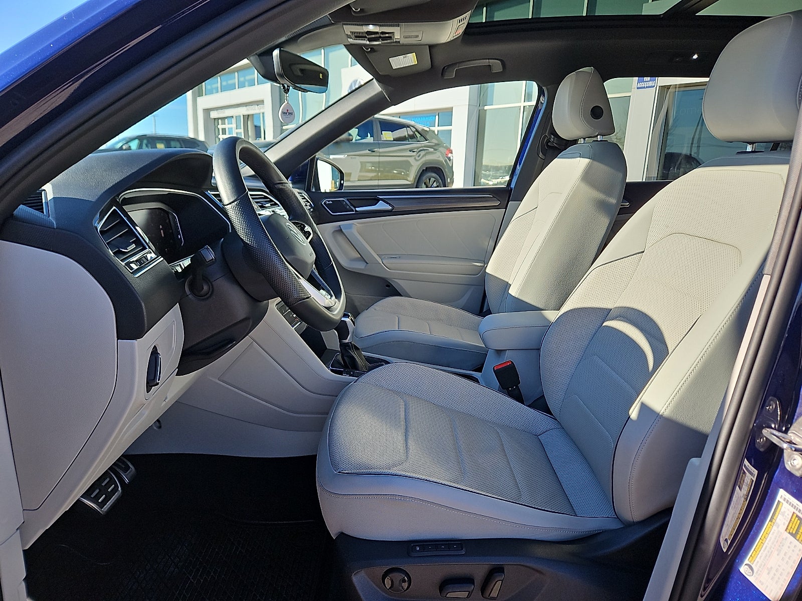 2022 Volkswagen Tiguan 2.0T SEL R-Line