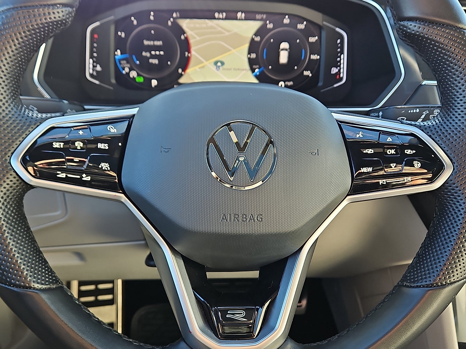 2022 Volkswagen Tiguan 2.0T SEL R-Line