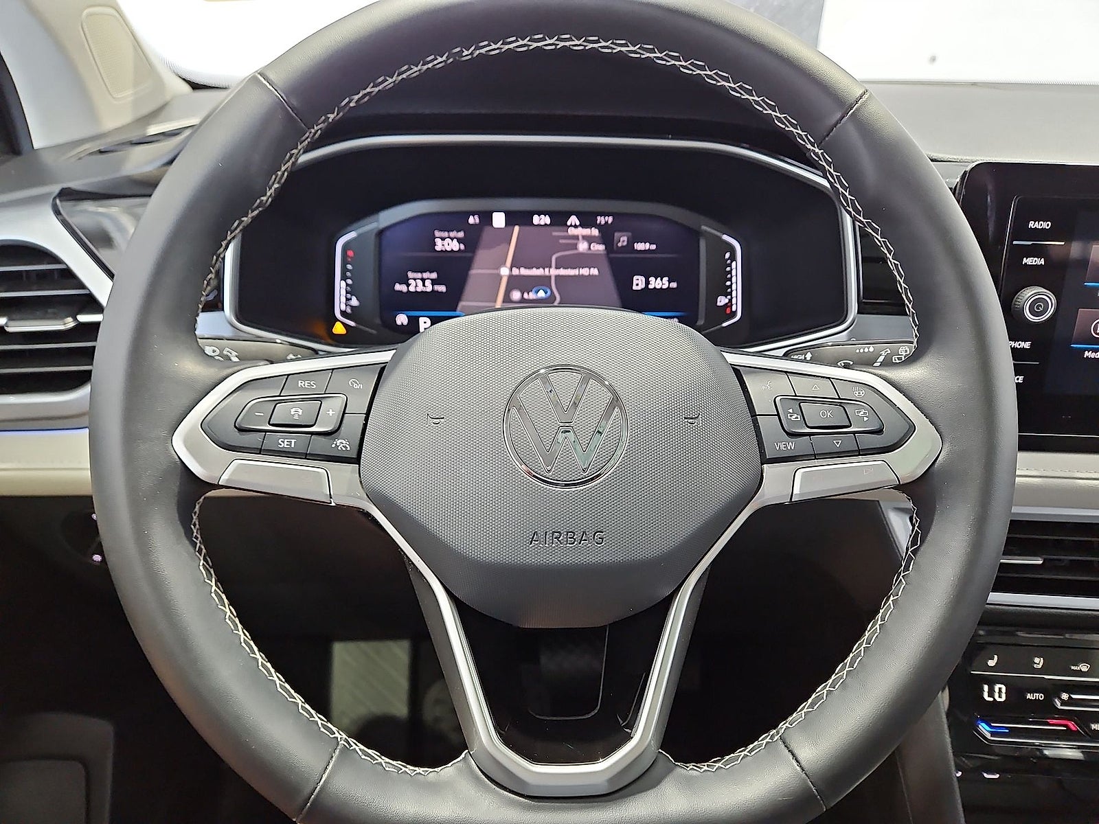 2025 Volkswagen Taos 1.5T SEL