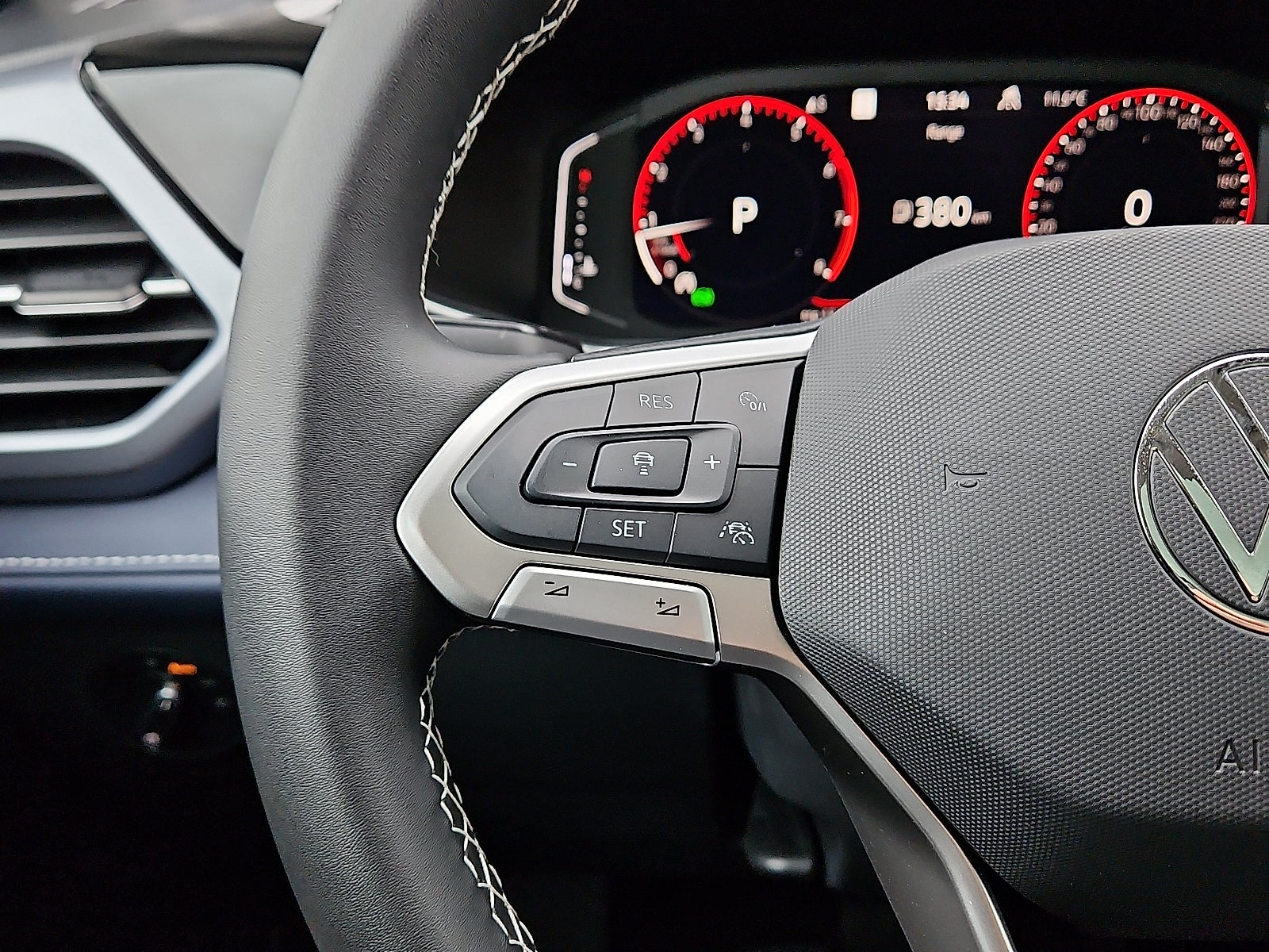 2026 Volkswagen Taos 1.5T SEL