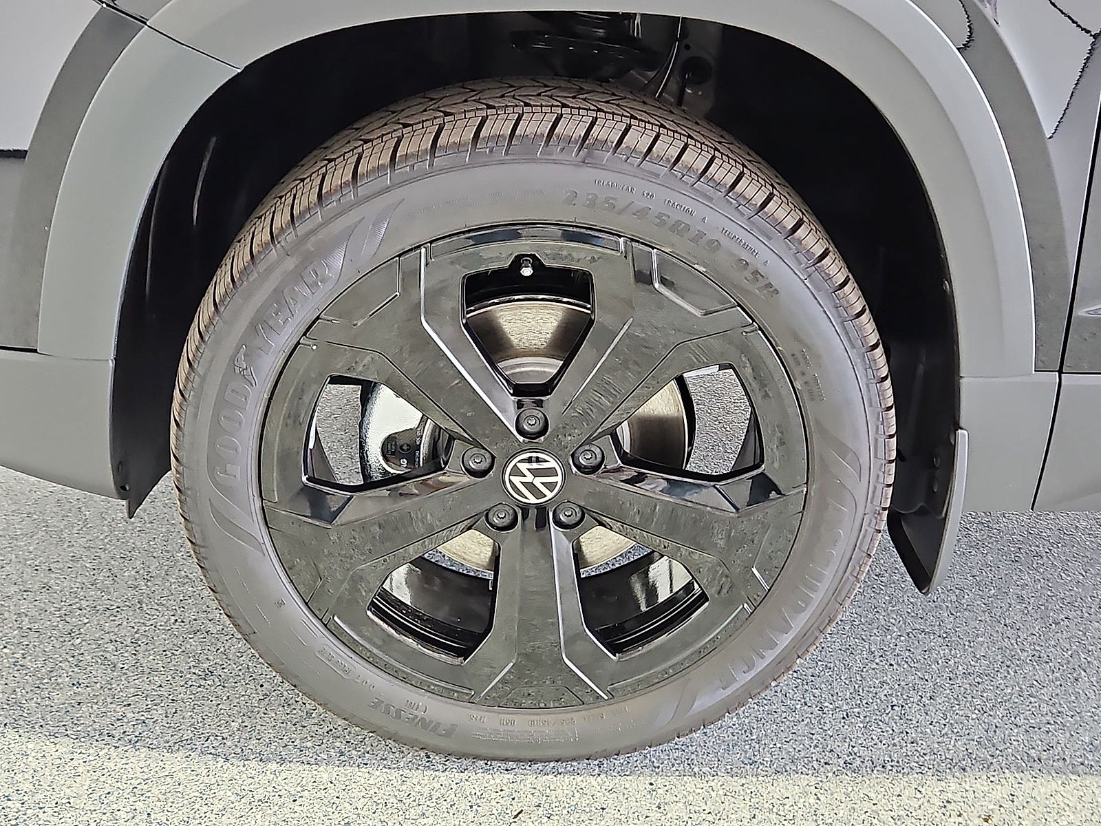 2026 Volkswagen Taos SEL