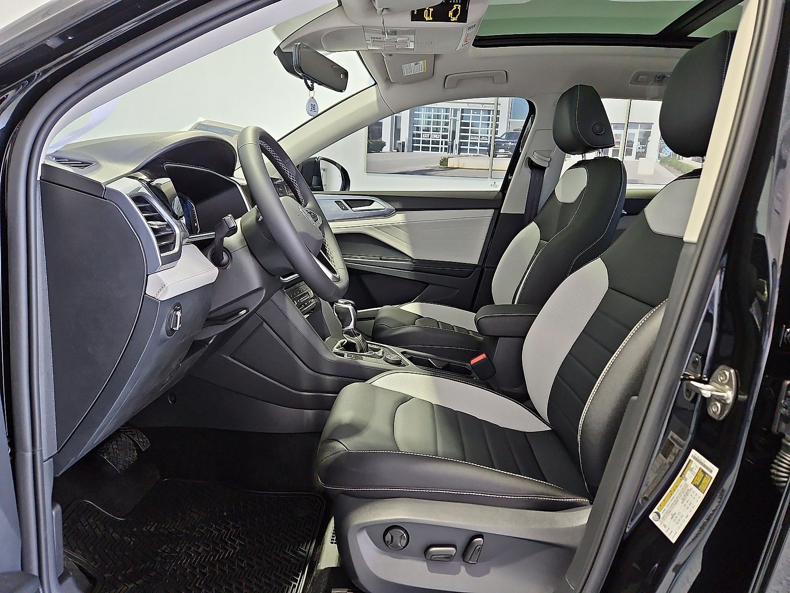 2026 Volkswagen Taos SEL