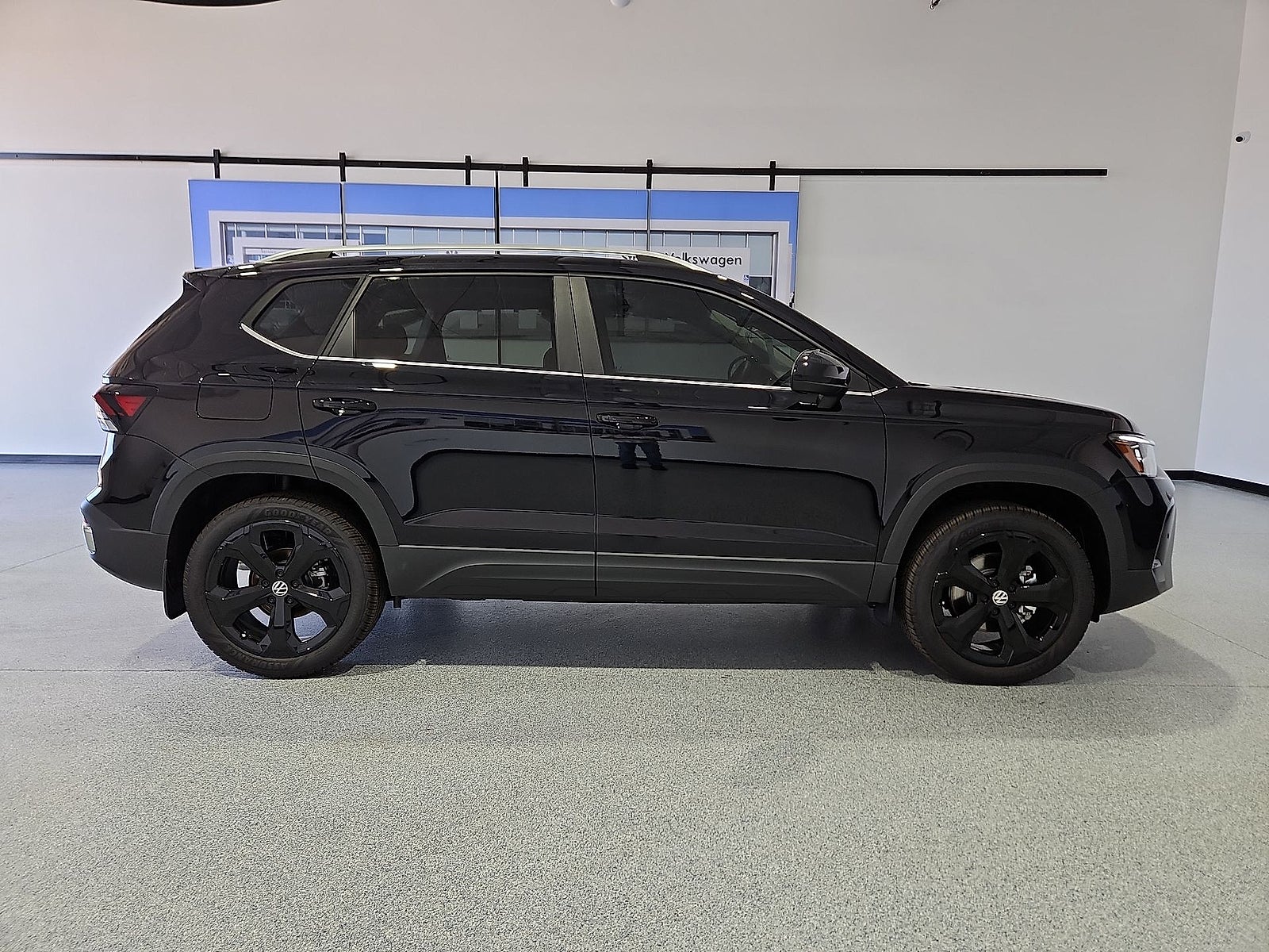 2026 Volkswagen Taos SEL