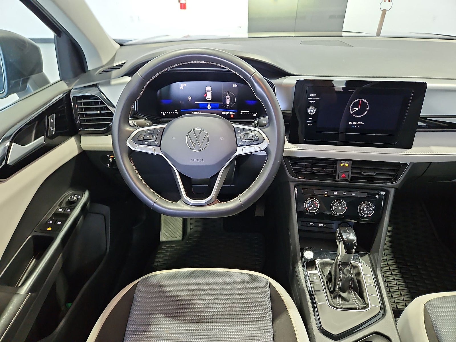 2025 Volkswagen Taos 1.5T S