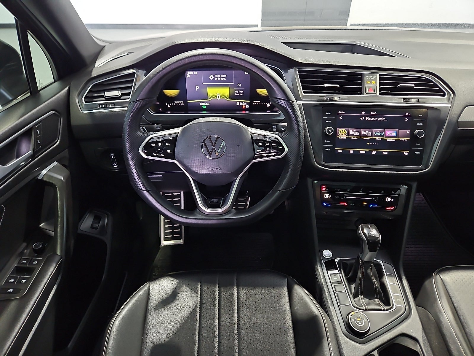 2022 Volkswagen Tiguan 2.0T SE R-Line Black