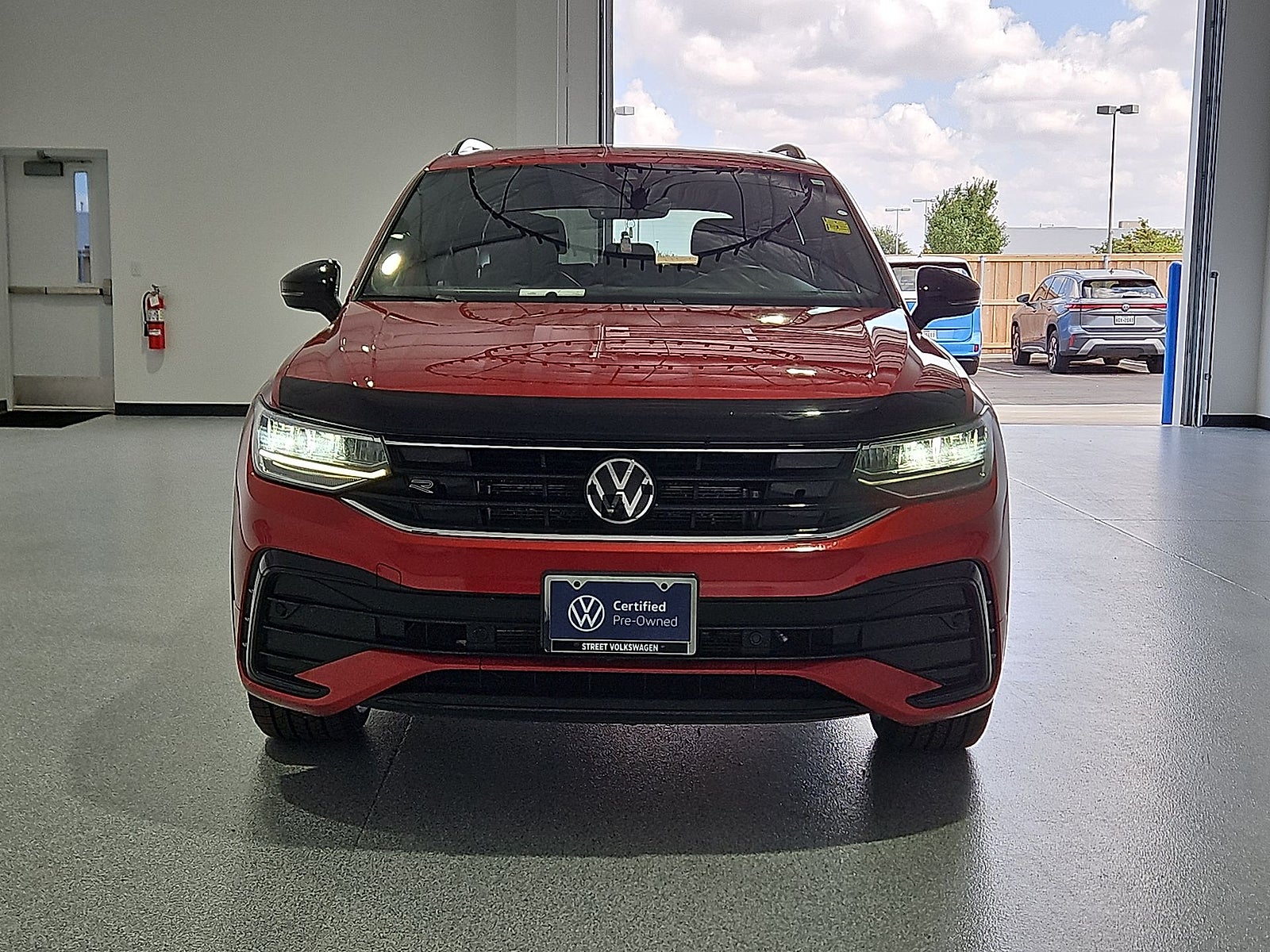2024 Volkswagen Tiguan 2.0T SE R-Line Black