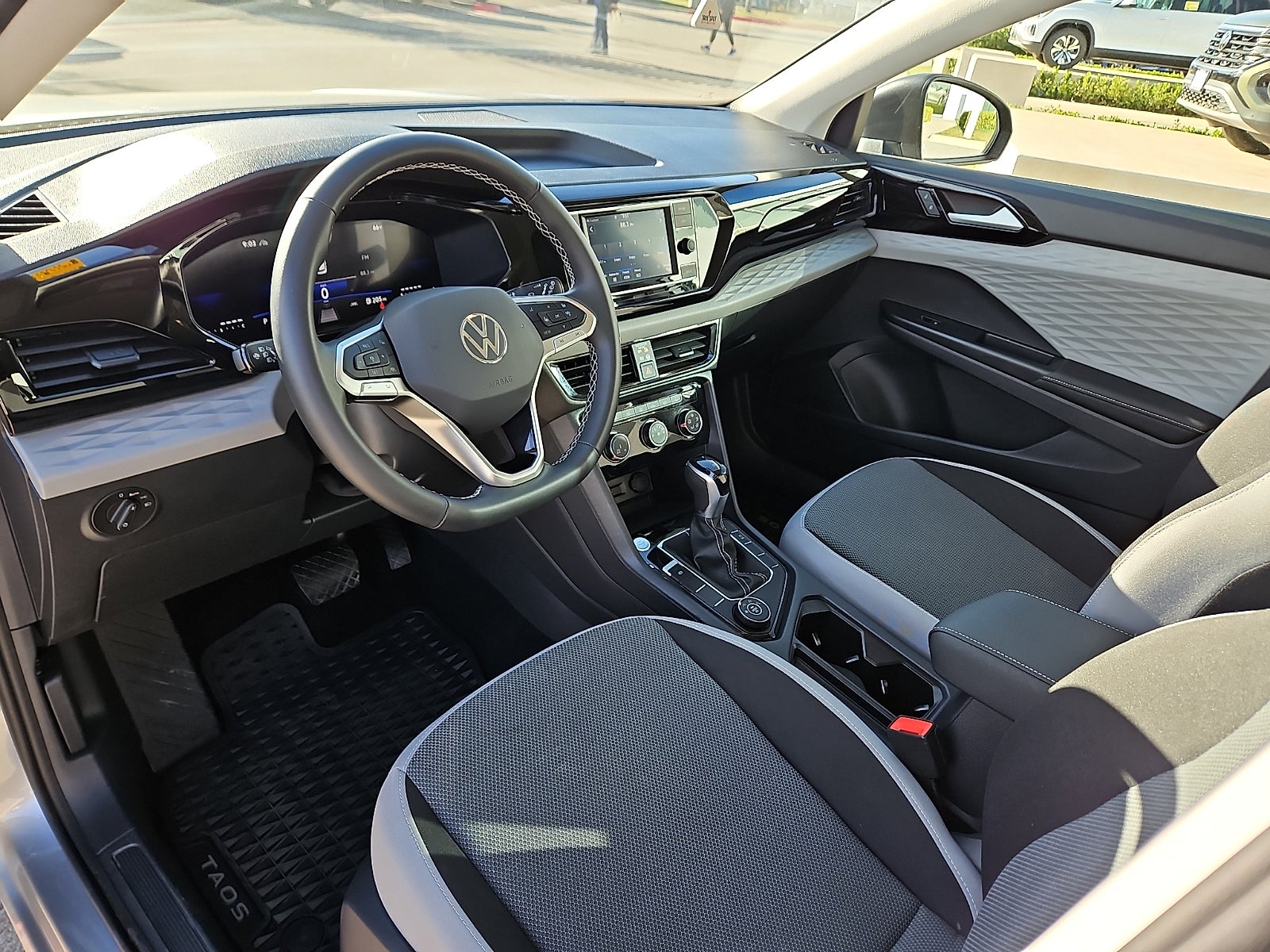 2024 Volkswagen Taos 1.5T S