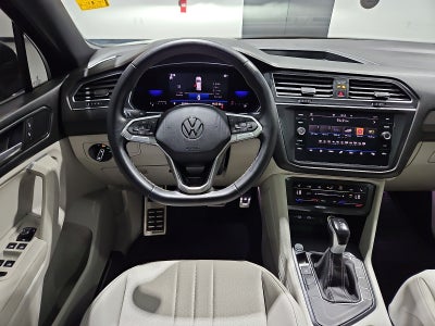2023 Volkswagen Tiguan 2.0T SE R-Line Black