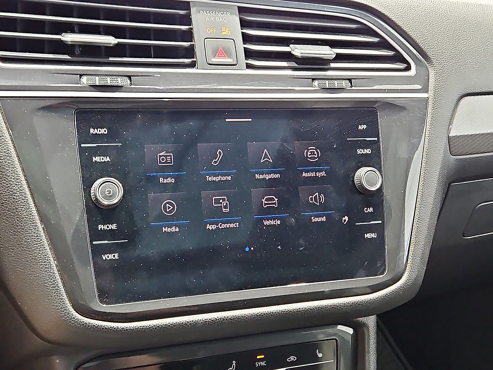 2023 Volkswagen Tiguan 2.0T SE R-Line Black