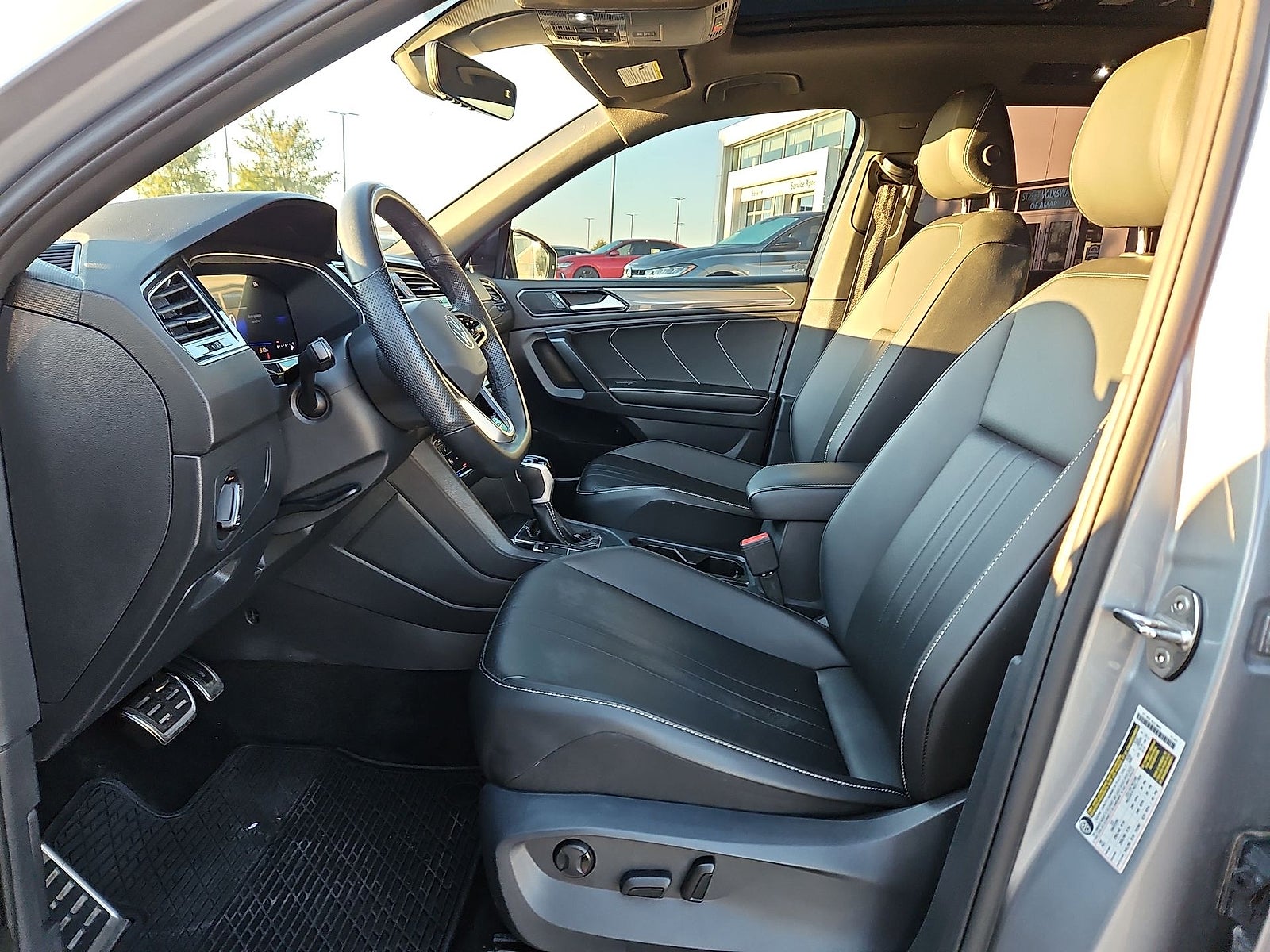 2024 Volkswagen Tiguan 2.0T SE R-Line Black