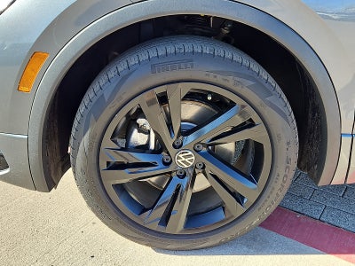 2023 Volkswagen Tiguan 2.0T SE R-Line Black