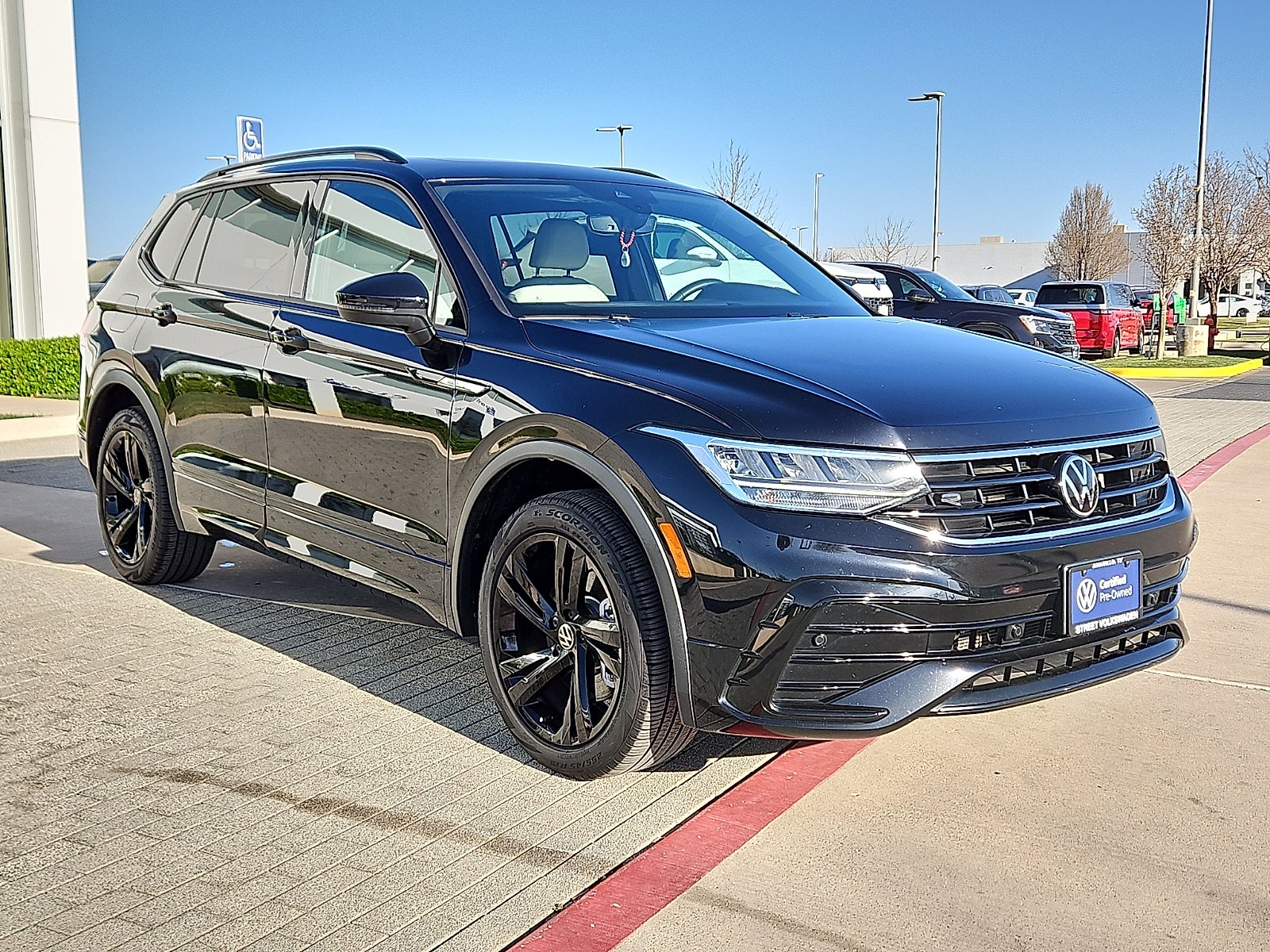 2023 Volkswagen Tiguan 2.0T SE R-Line Black