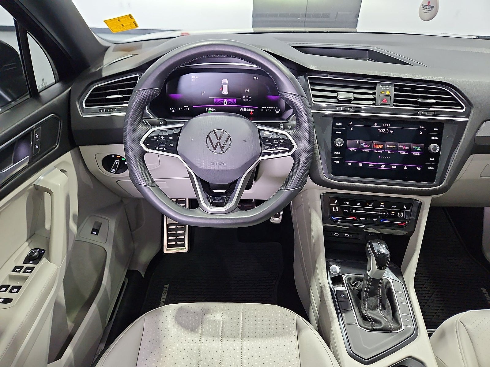 2024 Volkswagen Tiguan 2.0T SE R-Line Black