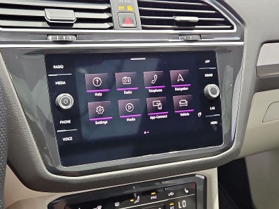 2024 Volkswagen Tiguan 2.0T SE R-Line Black