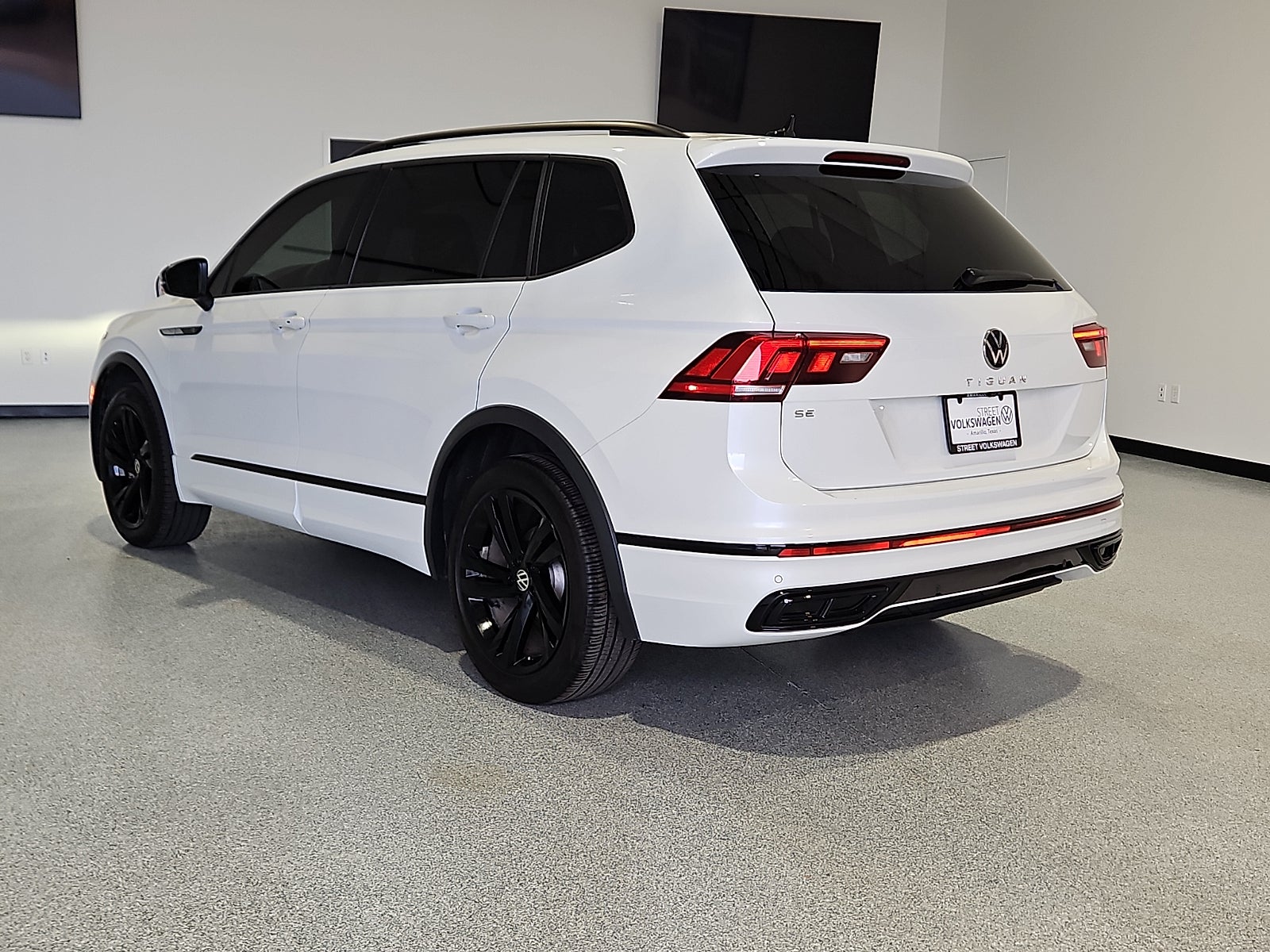 3VVCB7AX8RM206206