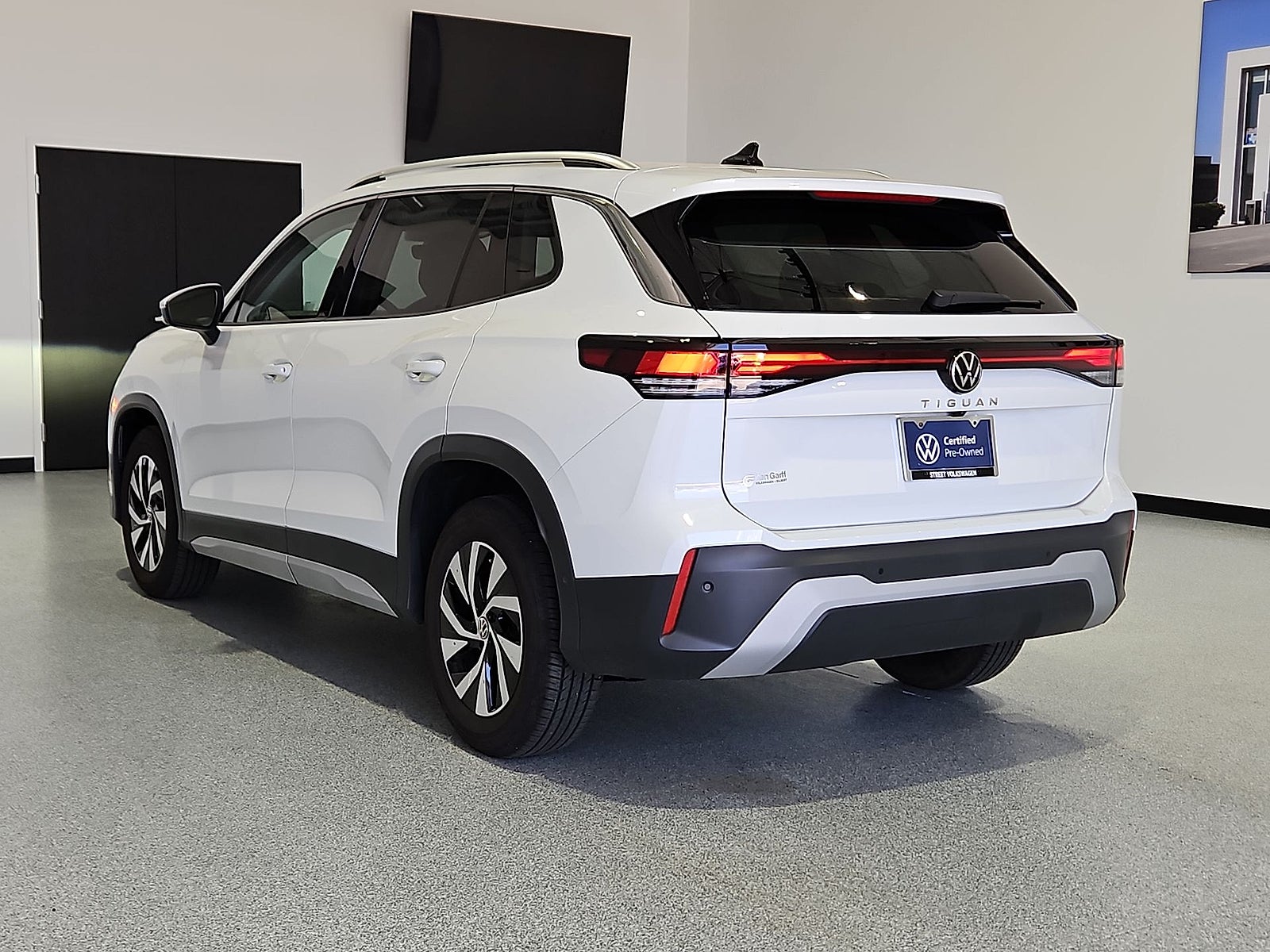 2025 Volkswagen Tiguan 2.0T S