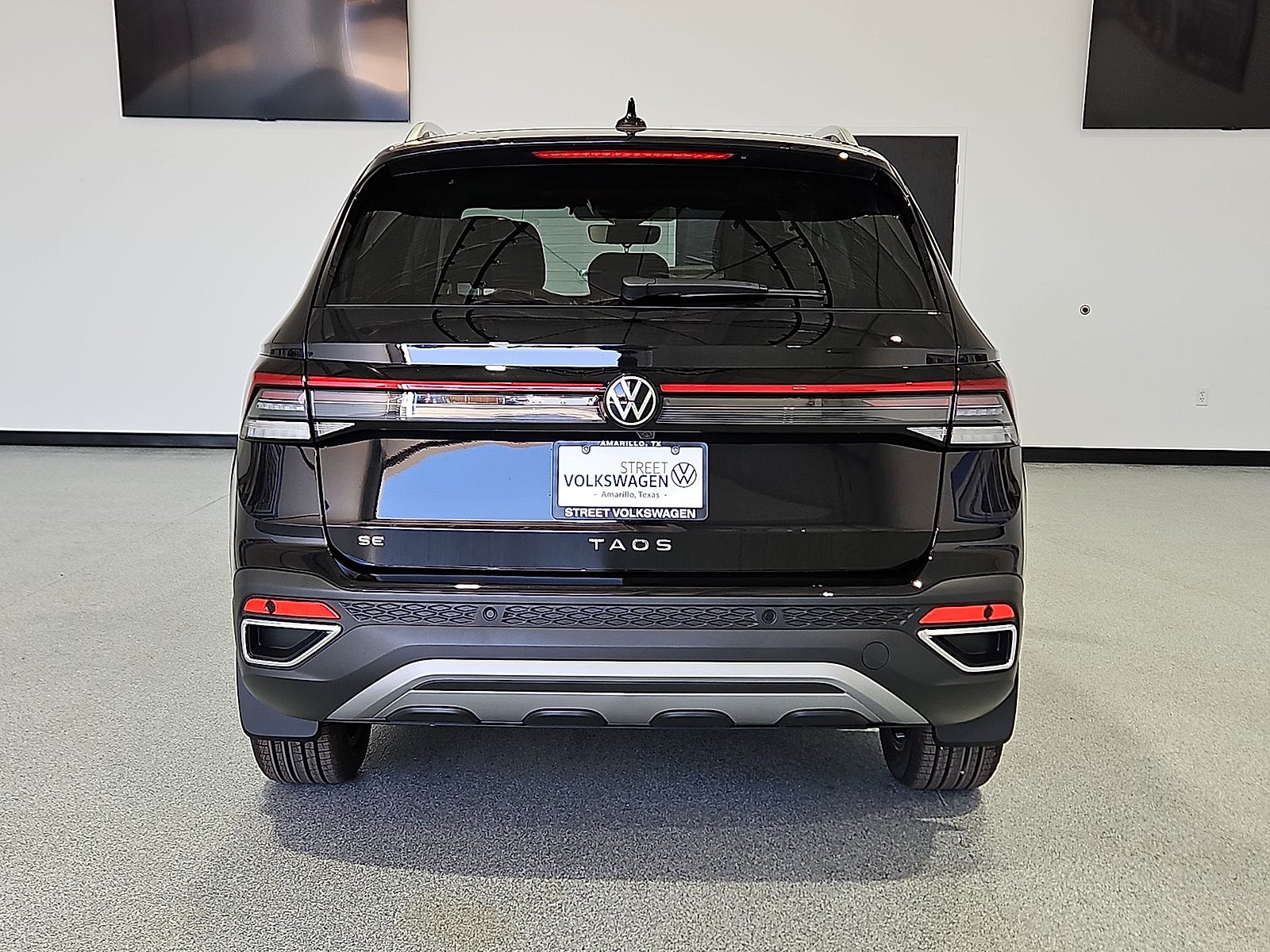 2026 Volkswagen Taos SE