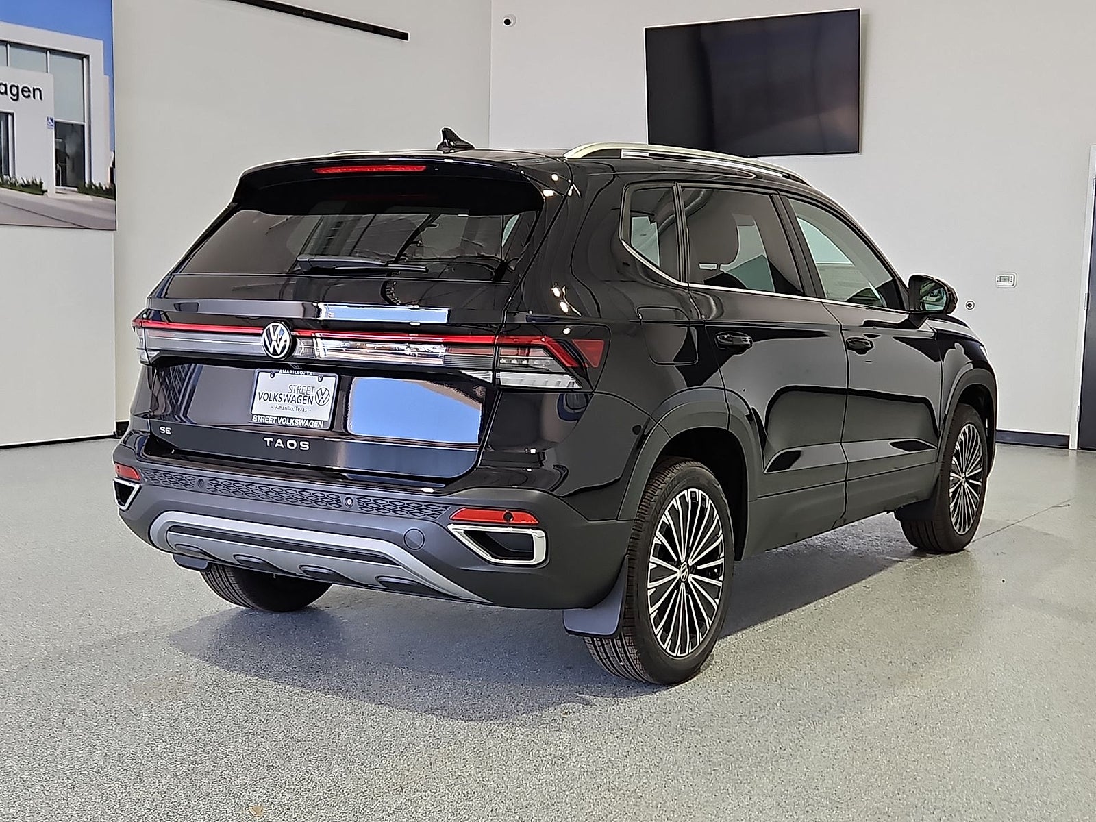 2026 Volkswagen Taos SE