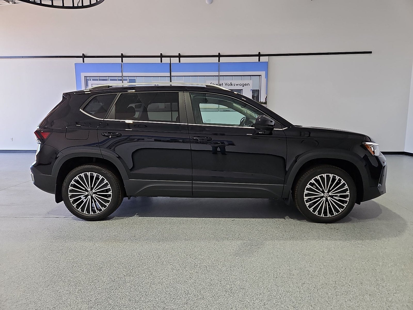 2026 Volkswagen Taos SE
