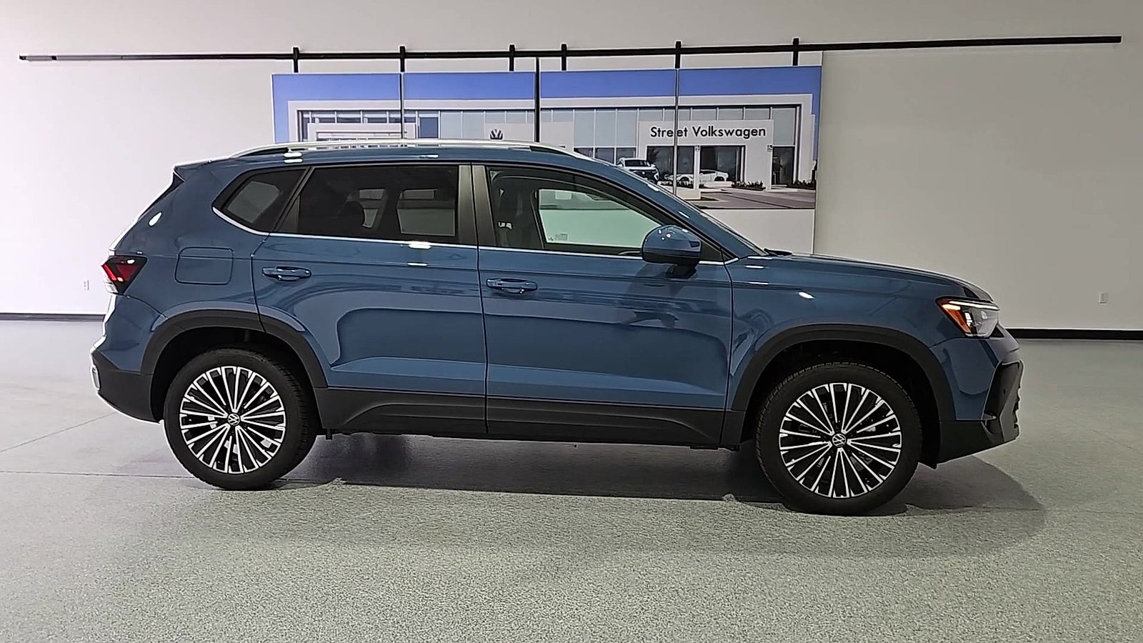 2026 Volkswagen Taos SE