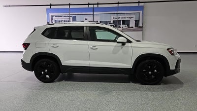 2025 Volkswagen Taos 1.5T SE