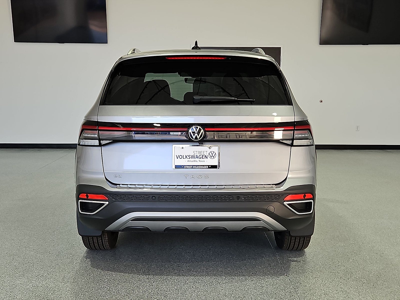 2026 Volkswagen Taos SE