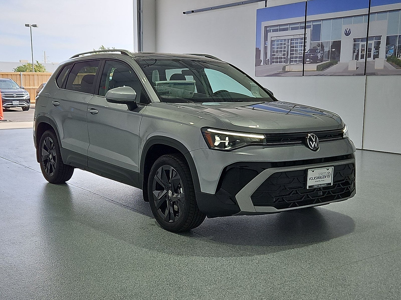 2026 Volkswagen Taos SE