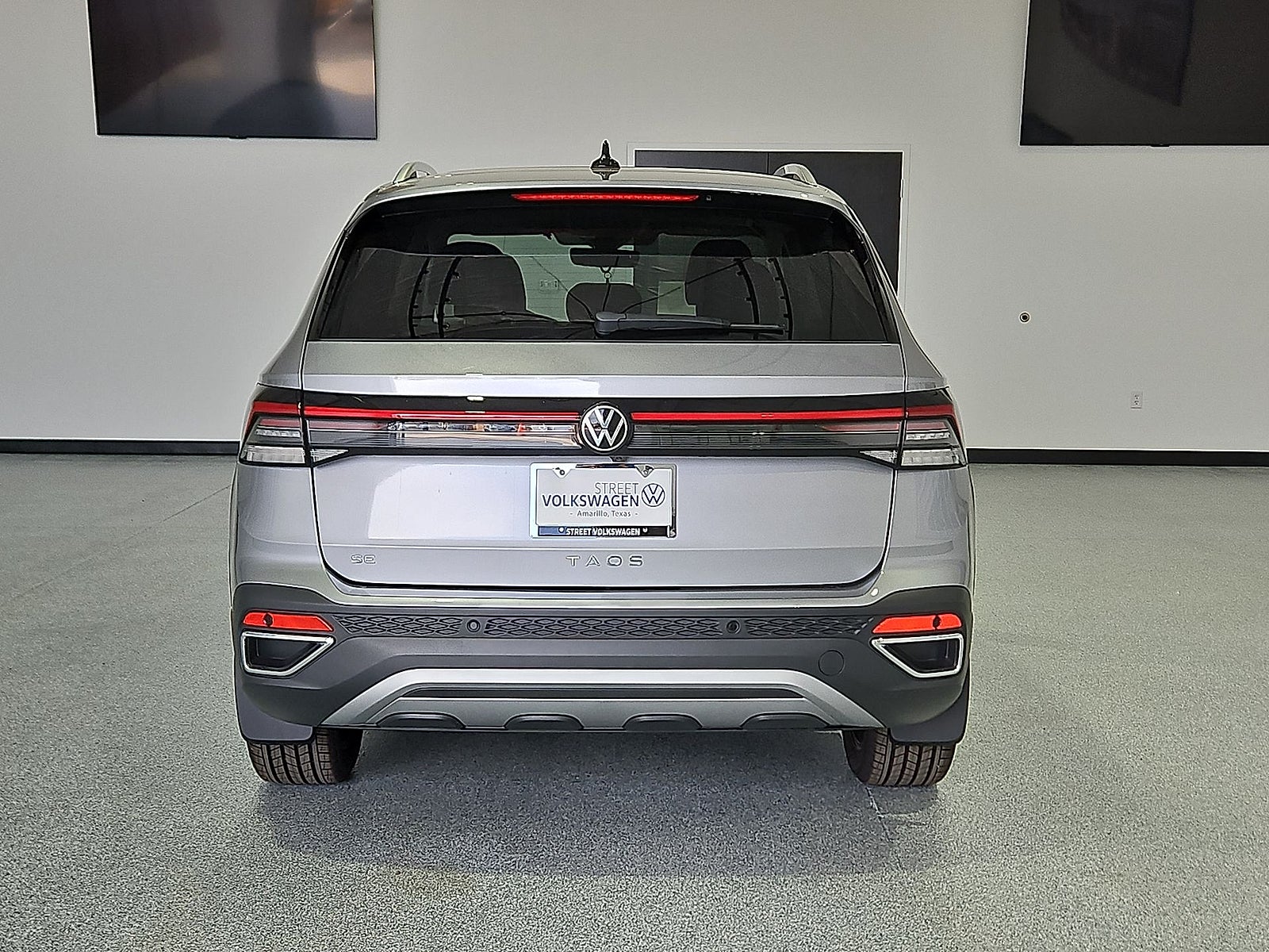 2026 Volkswagen Taos SE