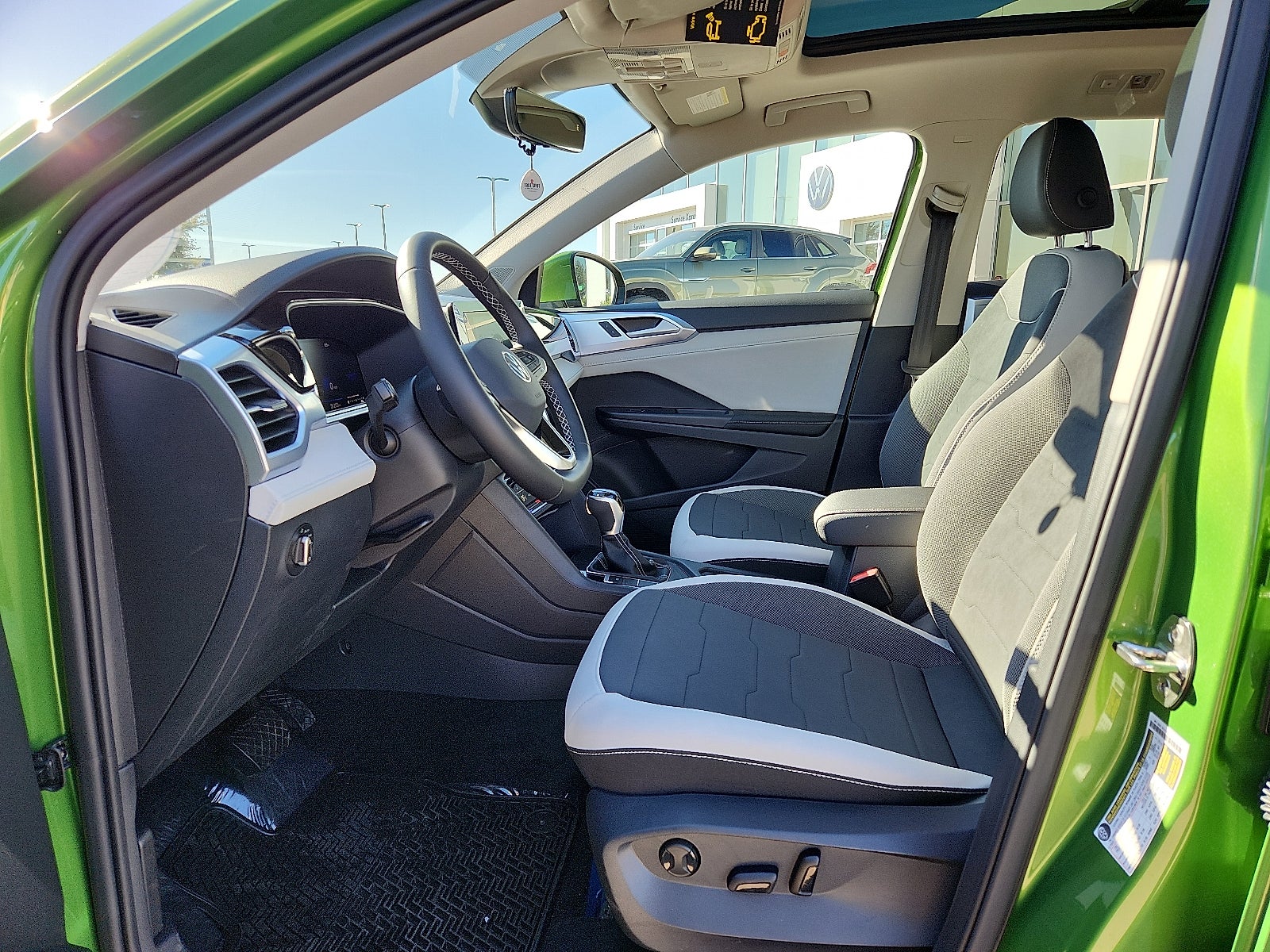 2026 Volkswagen Taos 1.5T SE