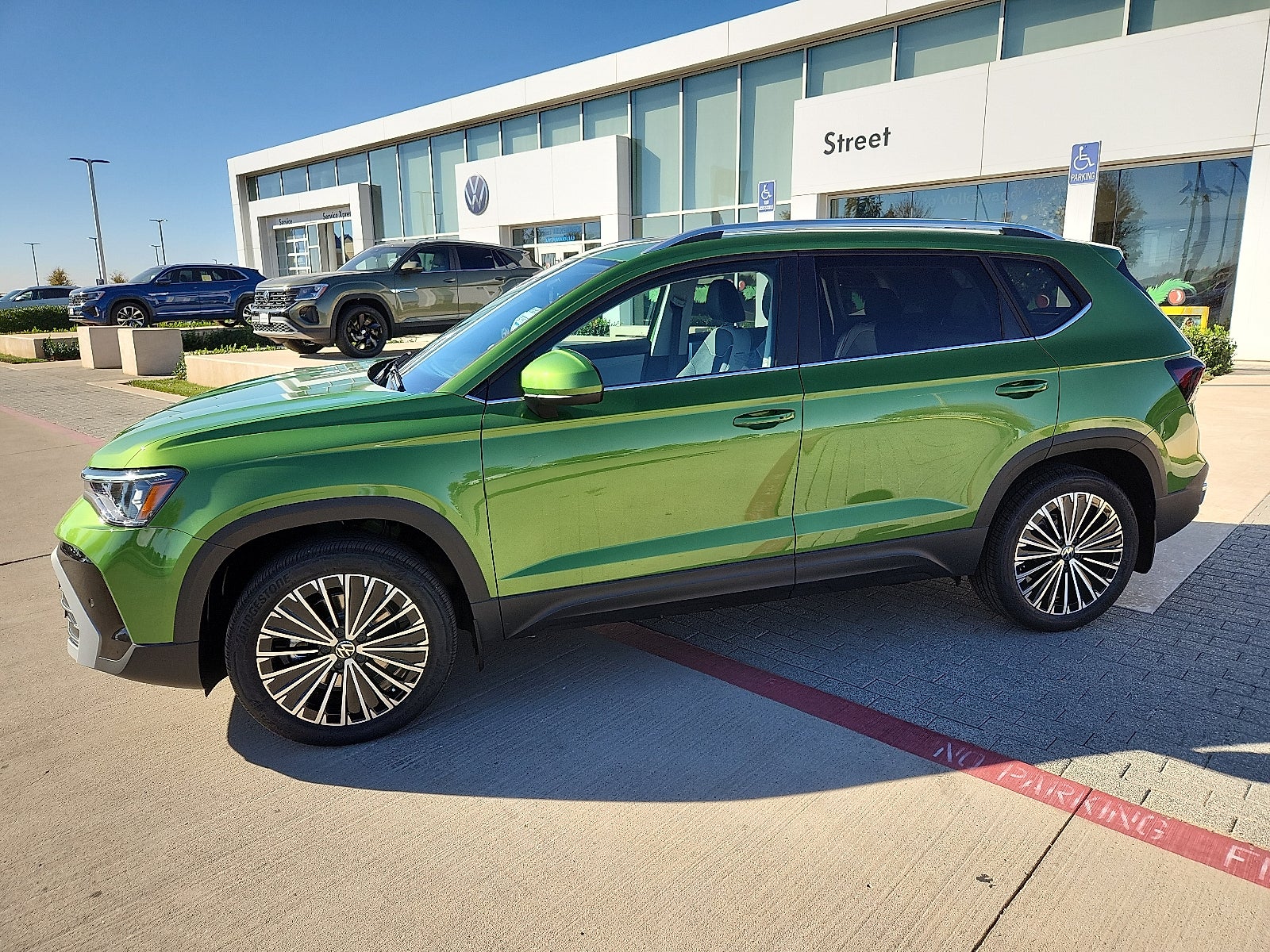 2026 Volkswagen Taos 1.5T SE