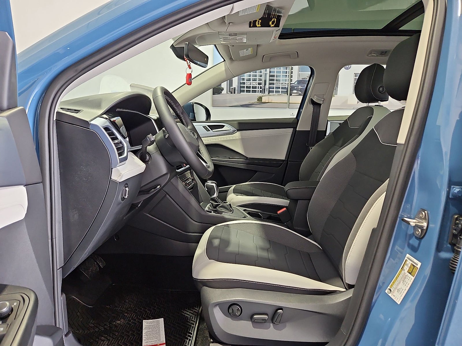 2026 Volkswagen Taos SE