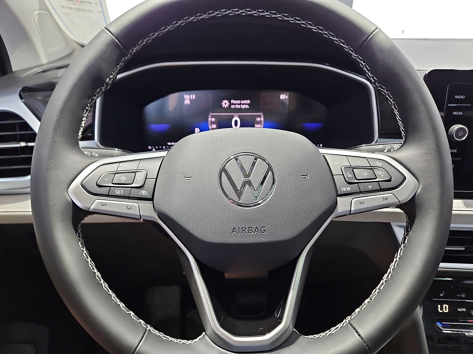 2026 Volkswagen Taos SE
