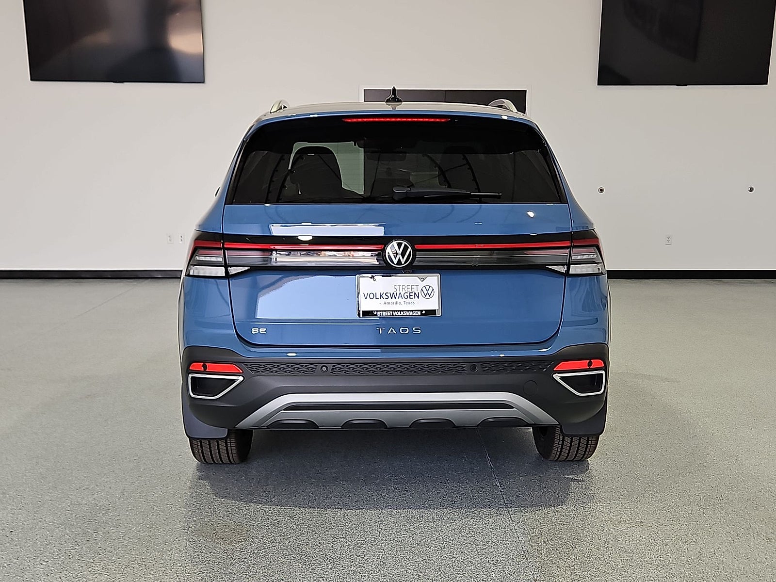 2026 Volkswagen Taos SE
