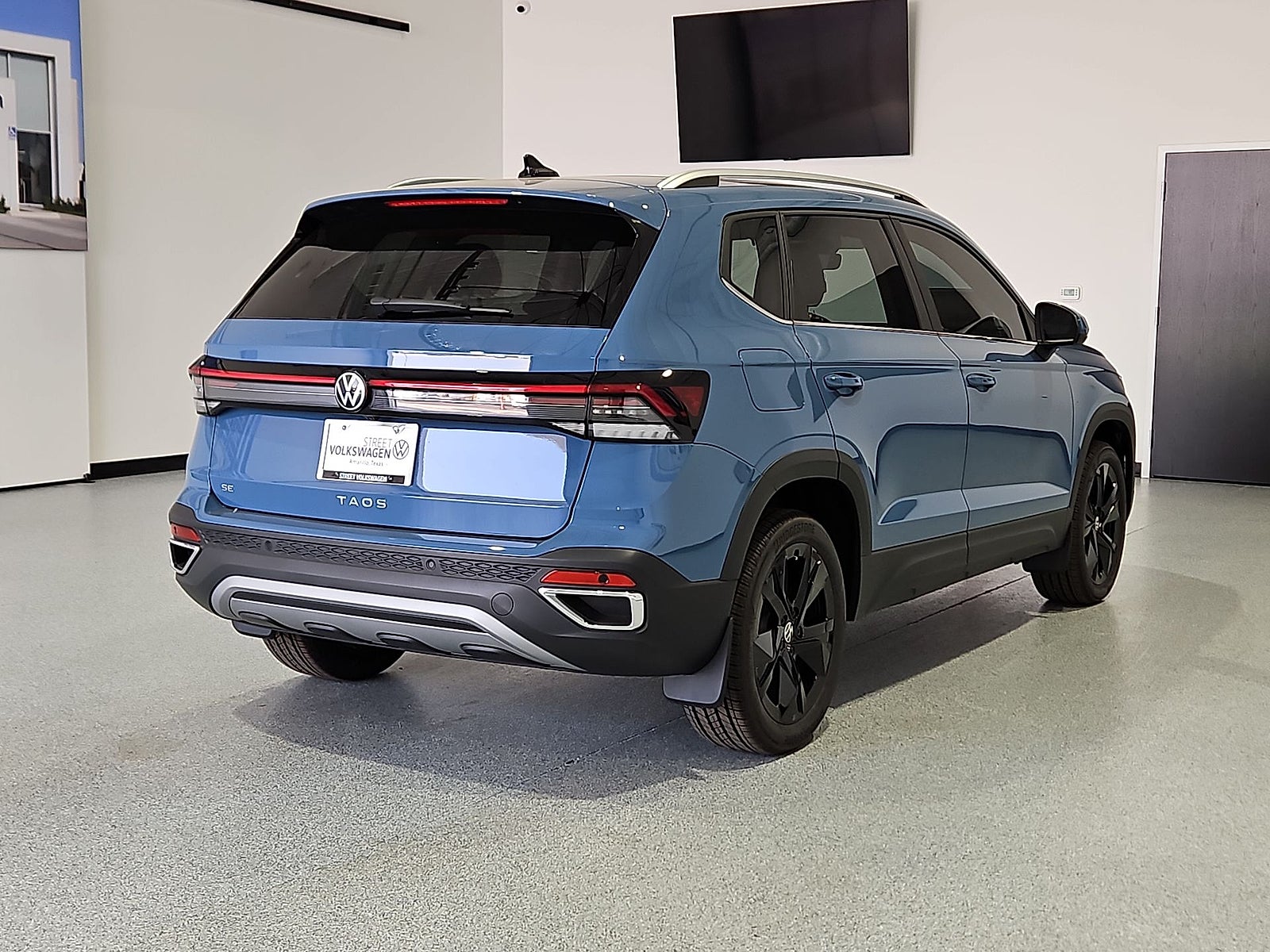 2026 Volkswagen Taos SE