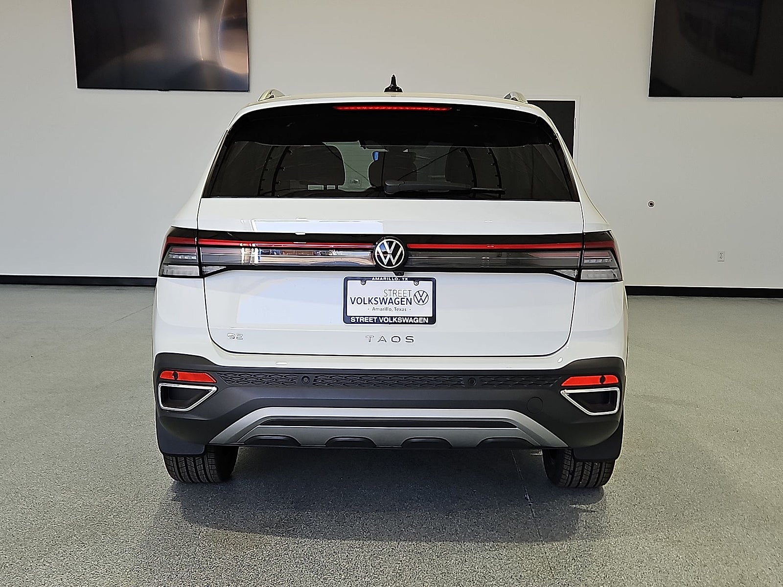 2026 Volkswagen Taos SE