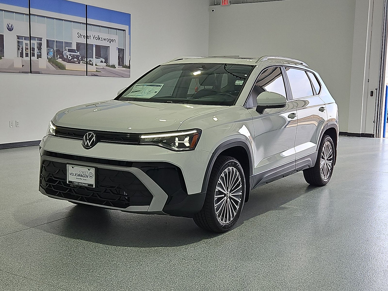 2026 Volkswagen Taos SE