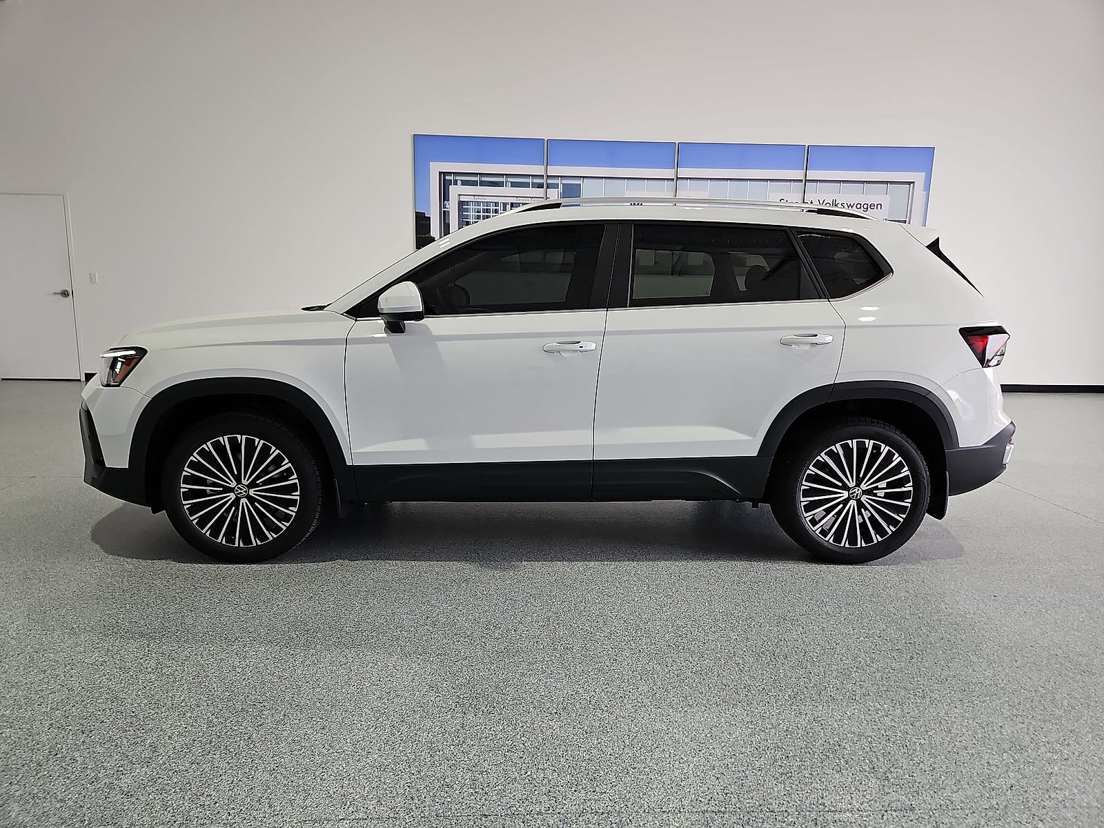 2026 Volkswagen Taos SE